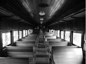 INTERIOR TREM