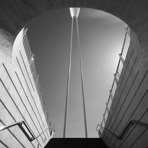 STAIRS TO VALENCIA