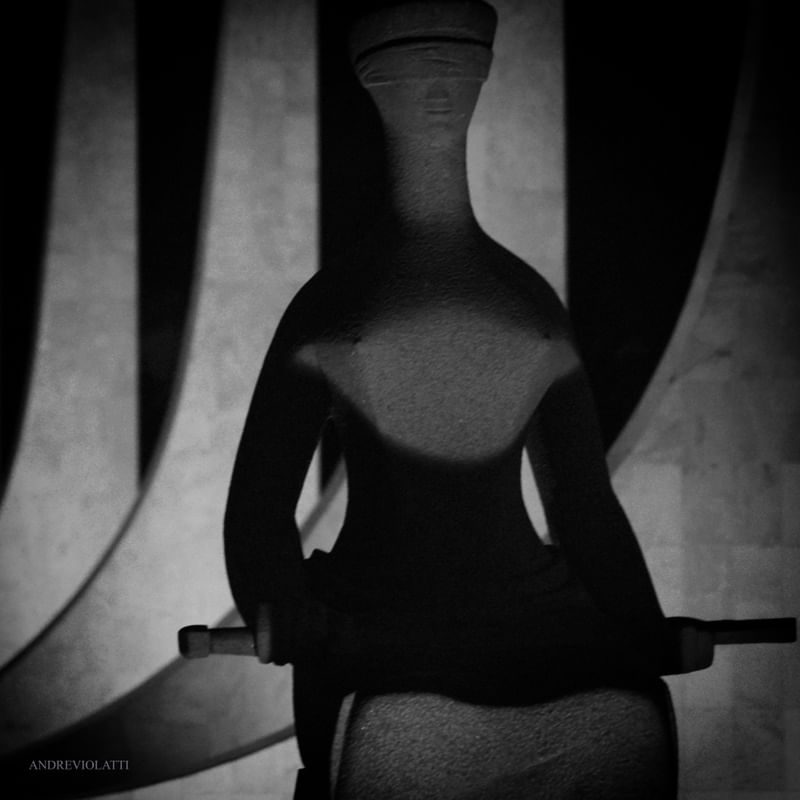 SOMBRAS DA JUSTIÇA