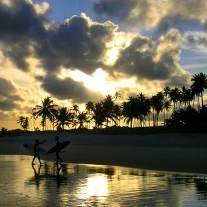 ENTARDECER DO SURF