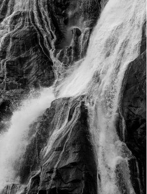 WATER MOUNTAIN V