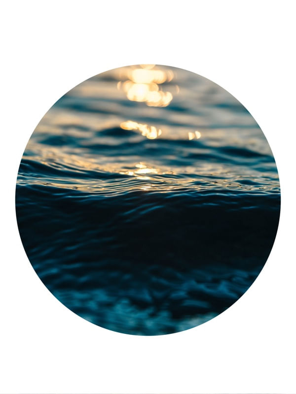 ONDAS DO MAR AZUL