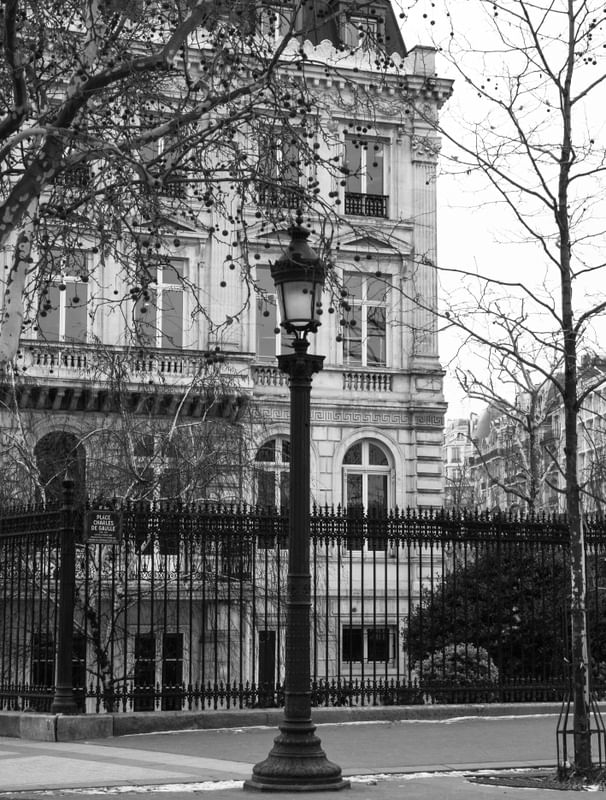 LUMIÈRE PARIS