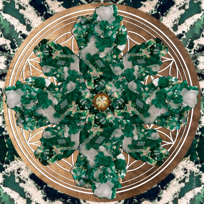 MANDALA CRYSTAL FLOWER