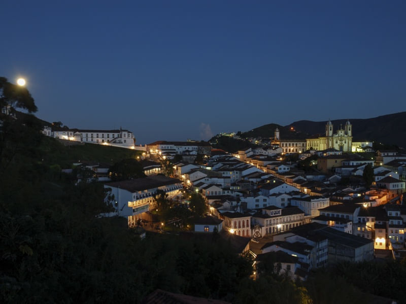 ANOITECER EM OURO PRETO