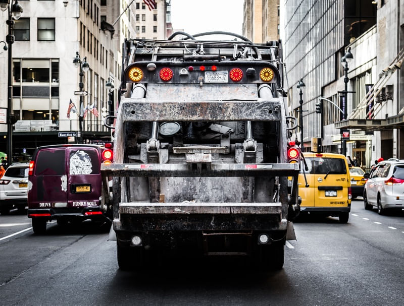 CAMINHÃO DE LIXO EM NOVA YORK