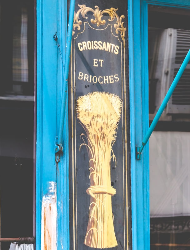 CROISSANTS ET BRIOCHES