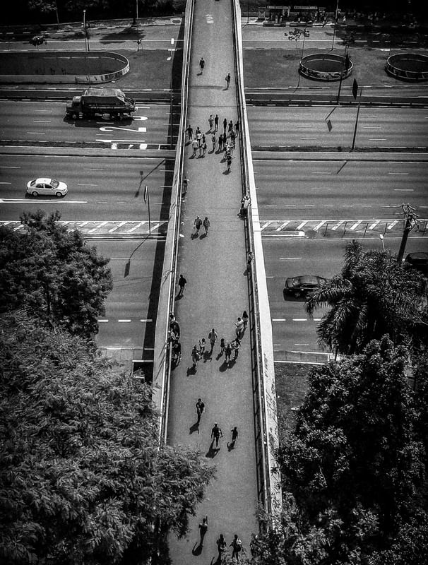 PONTE SOBRE A 23