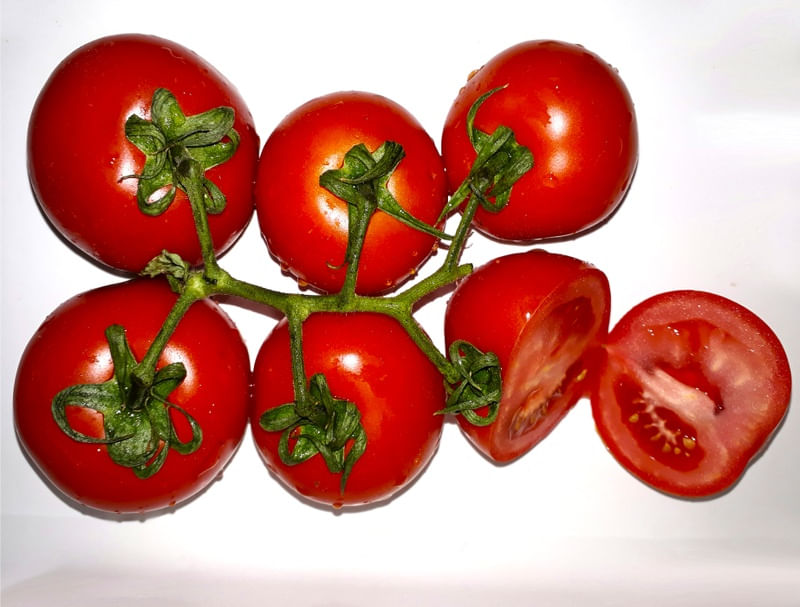 TOMATES MADUROS CRUS