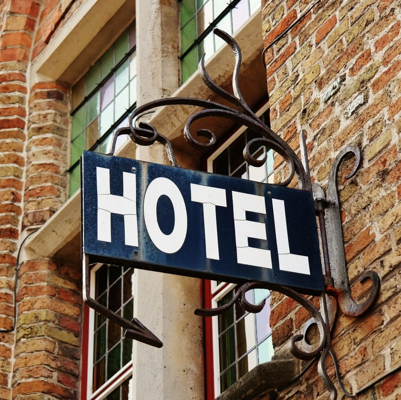 PLACA HOTEL