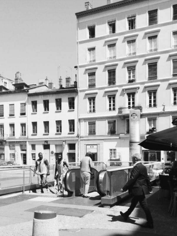 PARIS 001