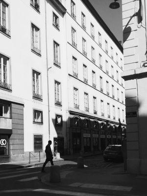 PARIS 002