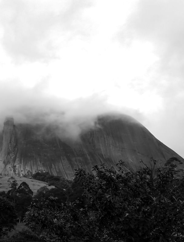 PEDRA AZUL (2 DE 2)