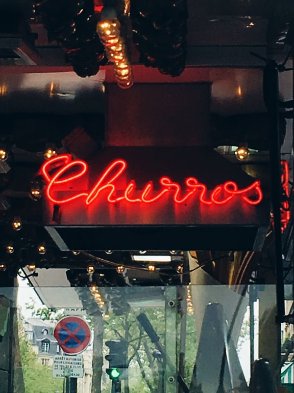 CHURROS EM VERMELHO