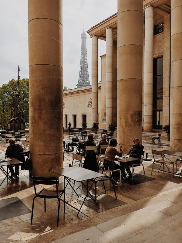 PERDIDO EM PARIS