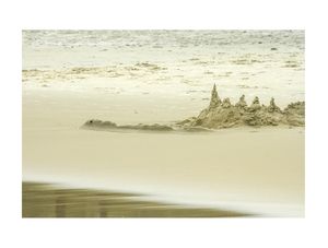 CASTELO DE AREIA NA PRAIA