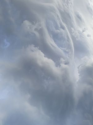 NUVENS ABSTRATAS