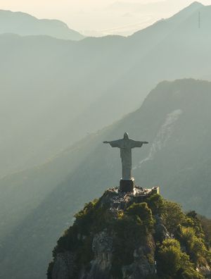 CRISTO ILUMINADO