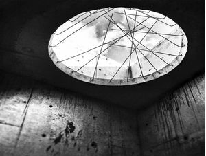 CONCRETO E LUZ