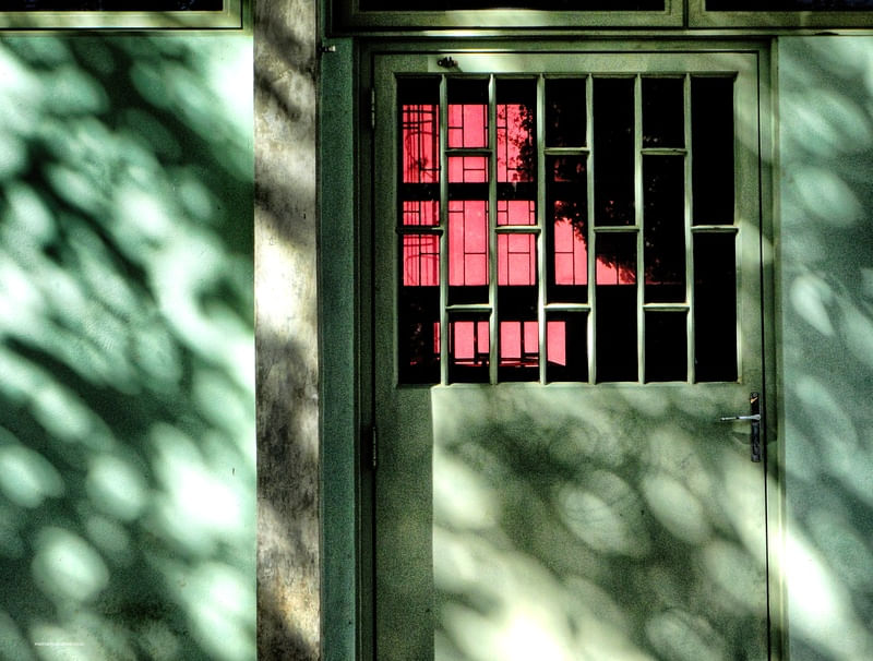 CASA DA LUZ VERMELHA