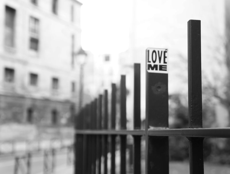 LOVE ME PARIS