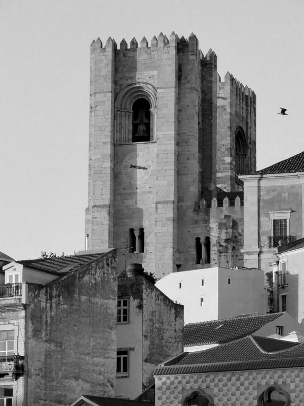CASTELO ABDUZIDO