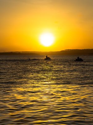 SKI E PÔR DO SOL