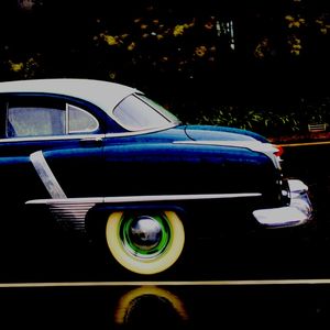 CARRO RETRO AZUL