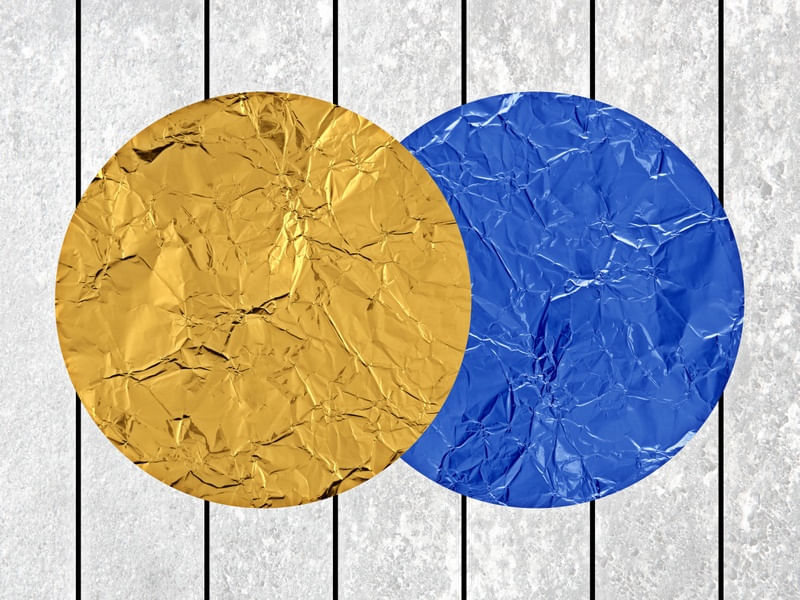 GOLDEN AND BLUE CIRCLES
