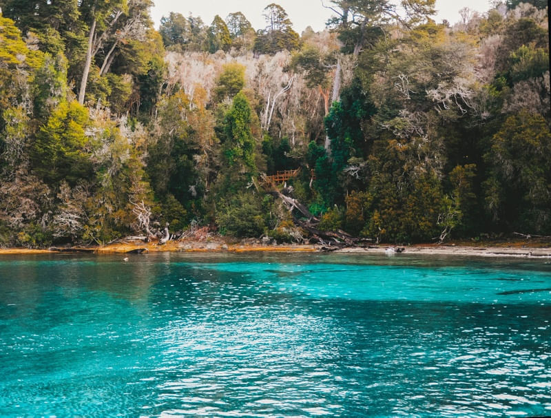LAGOA COR ESMERALDA