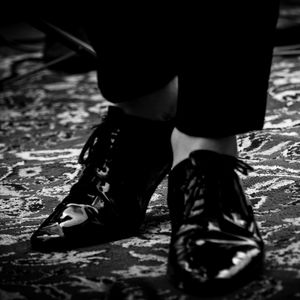 THE SHOES MAN