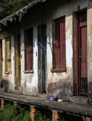 CASA VELHA COLORIDA