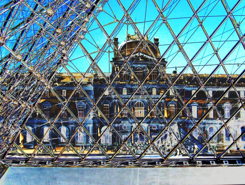 LOUVRE 2005