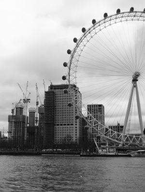 LONDON EYE3