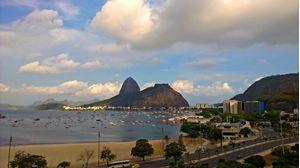 NUVENS SOBRE O PÃO DE AÇÚCAR