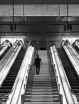 ESCADARIA METRO