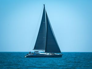 SAILING IN MALIBU