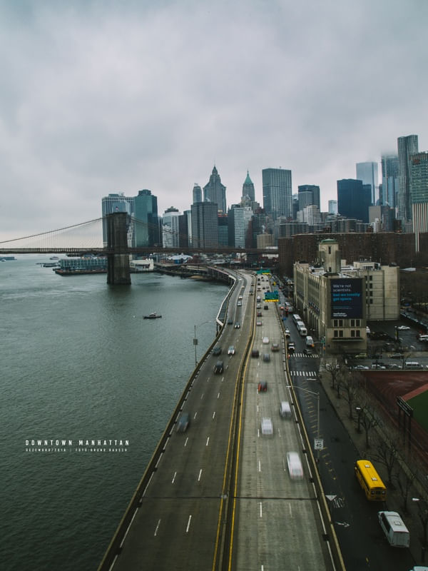 DOWNTOWN MANHATTAN - NEW YORK CITY