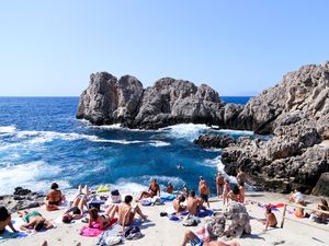 O DIA EM LIDO DEL FARO, CAPRI