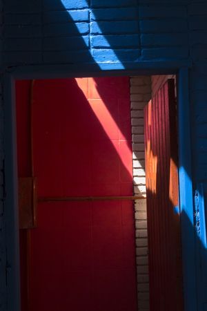 AZUL LUZ E VERMELHO