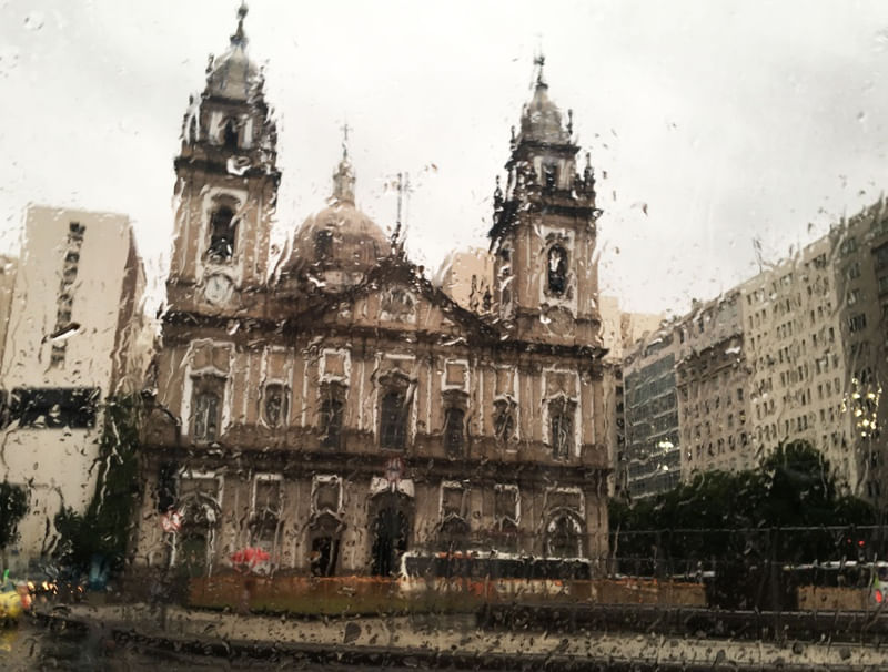 CANDELÁRIA NA CHUVA