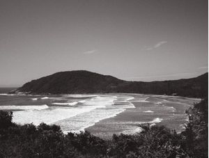 PRAIA VERMELHA EM PRETO E BRANCO