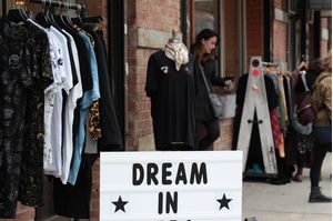 DREAM IT