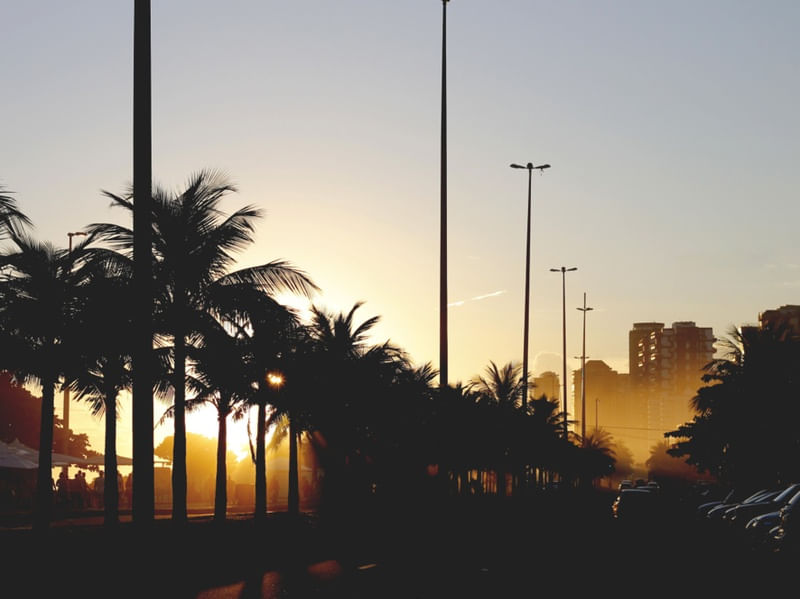 POR DO SOL NA BARRA