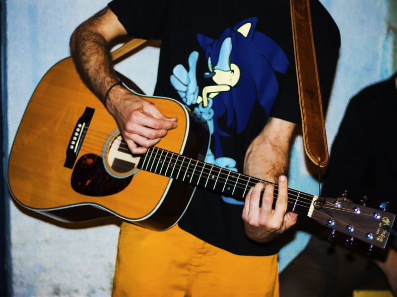 VIOLÃO E O MENINO