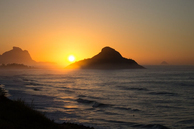 PRAIA DA MACUMBA, RIO DE JANEIRO 7H09 AM