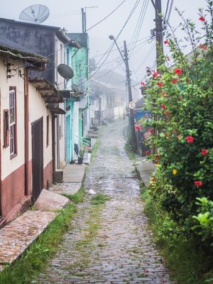 RUA DE PARANAPIACABA