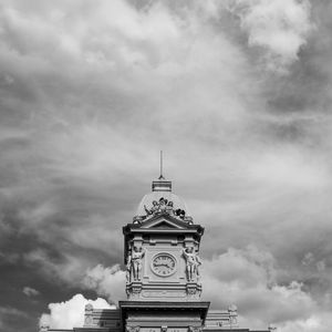 BELO HORIZONTE - PRAÇA DA ESTAÇÃO - RELÓGIO Q