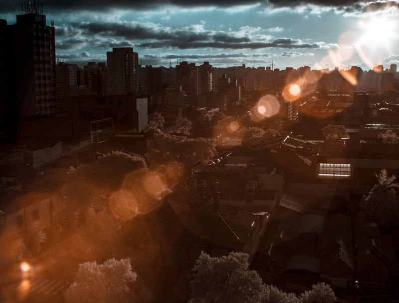 FIM DE TARDE EM INFRAVERMELHO