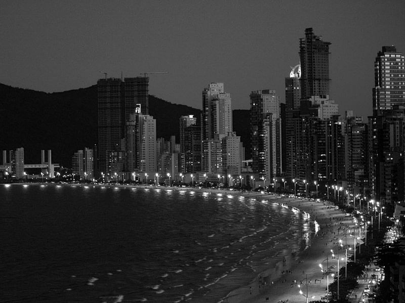 CAMBORIÚ NOTURNA